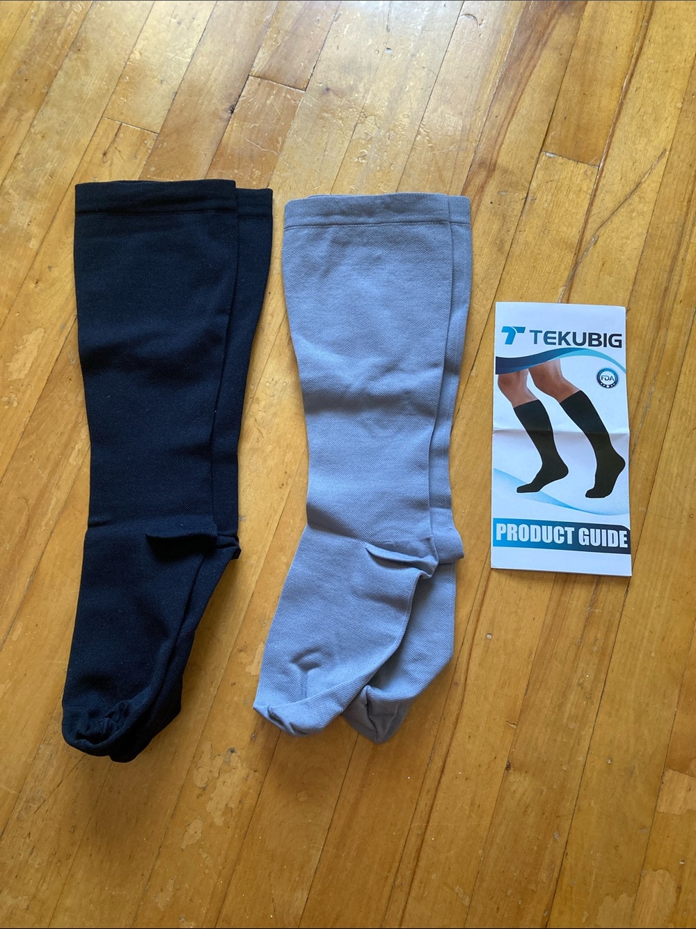 XXL Unisex Compression Knee-High Socks - Black & Gray